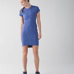 Lululemon &go where-to short sleeve dress
